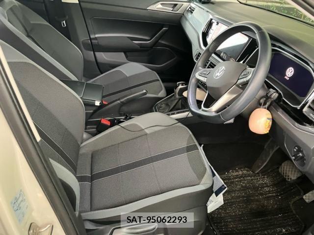 VolksWagen POLO 2022-12 8882988-11