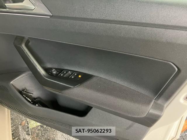 VolksWagen POLO 2022-12 8882988-18