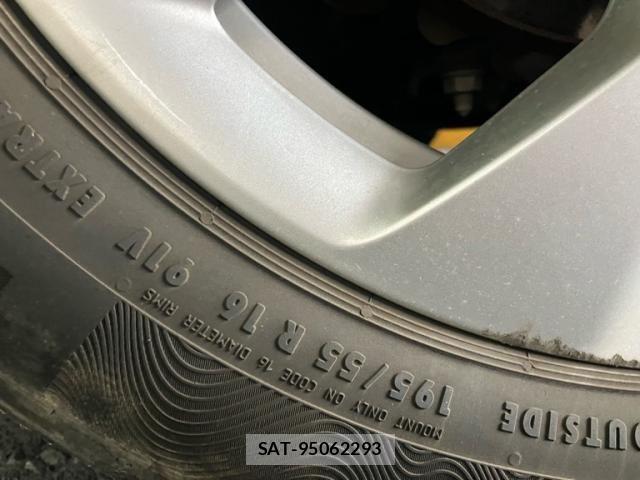 VolksWagen POLO 2022-12 8882988-3