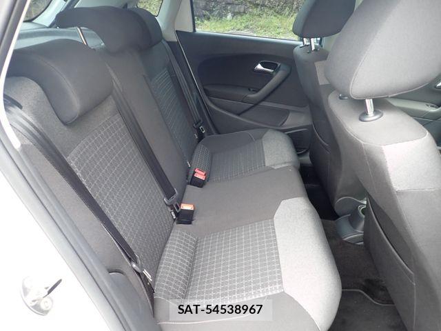 VolksWagen POLO 2015-12 8882986-16