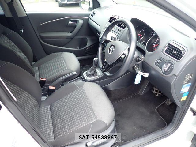 VolksWagen POLO 2015-12 8882986-1
