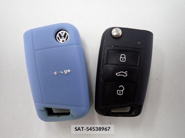 VolksWagen POLO 2015-12 8882986-23