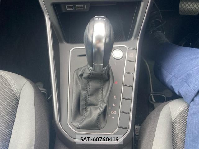 VolksWagen POLO 2019-09 8882991-17