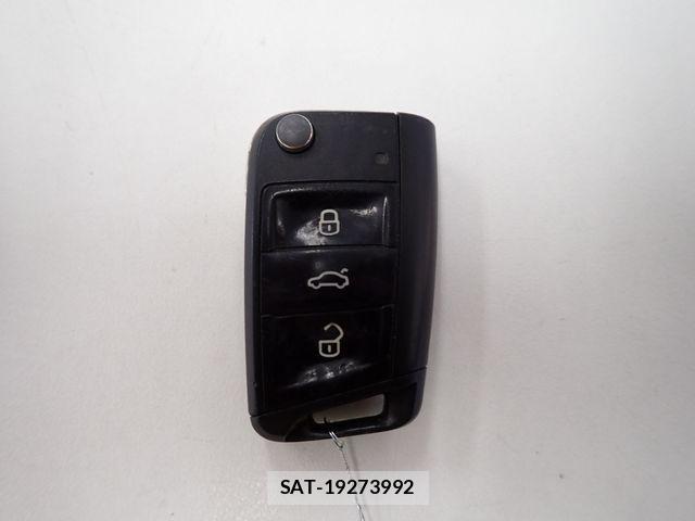 VolksWagen POLO 2019-09 8882987-27