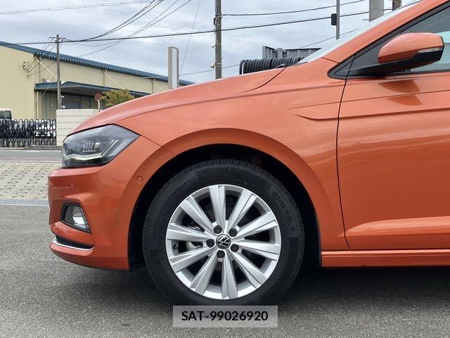 VolksWagen POLO 2021-03 8884618-5