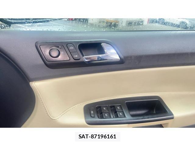 VolksWagen POLO 2007-08 7790521-15