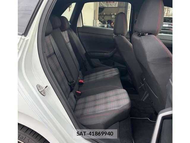 VolksWagen POLO 2023-01 664869-10