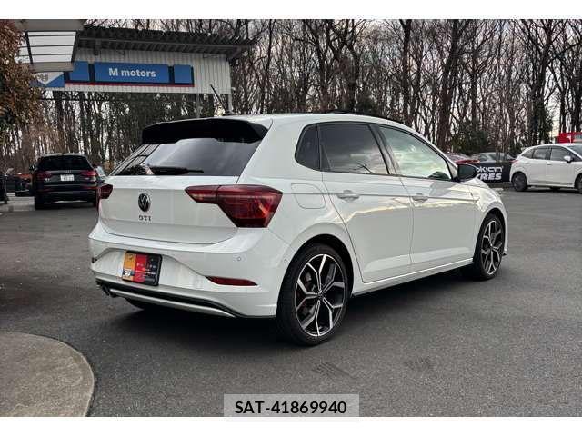 VolksWagen POLO 2023-01 664869-3
