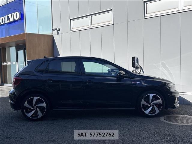 VolksWagen POLO 2018-10 864400-3