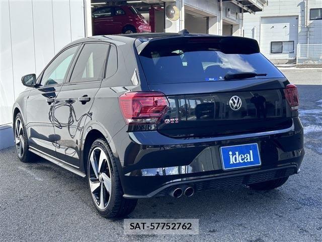 VolksWagen POLO 2018-10 864400-6