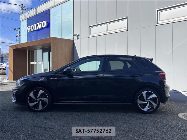 VolksWagen POLO 2018-10 864400-7