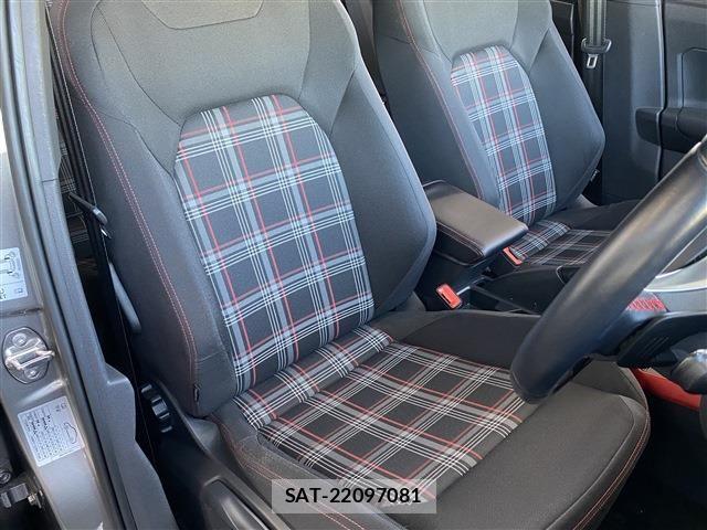 VolksWagen POLO 2018-12 7227143-8