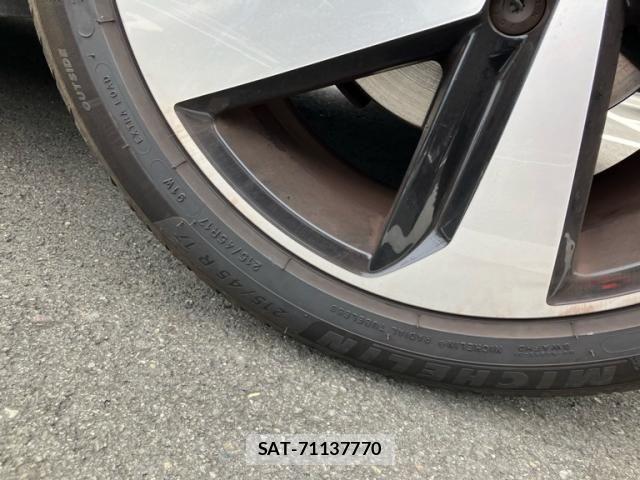 VolksWagen POLO 2019-11 7503760-11