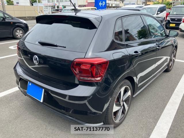 VolksWagen POLO 2019-11 7503760-7