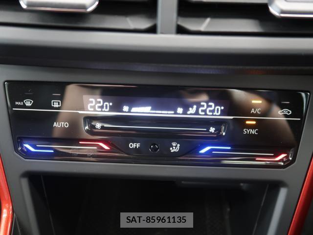 VolksWagen POLO 2023-12 7981579-12