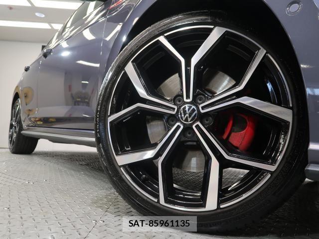 VolksWagen POLO 2023-12 7981579-15