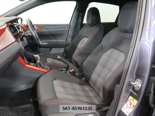 VolksWagen POLO 2023-12 7981579-17