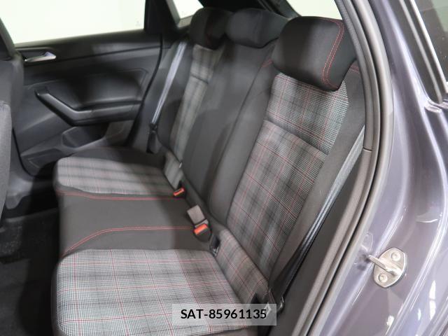 VolksWagen POLO 2023-12 7981579-18