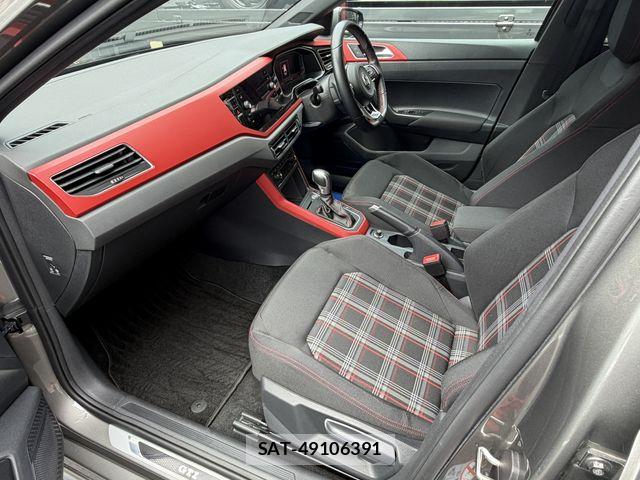 VolksWagen POLO 2020-08 8039203-6