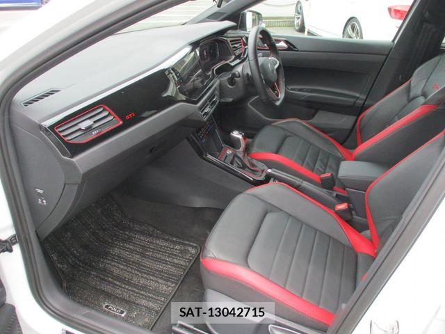 VolksWagen POLO 2024-04 8039204-18