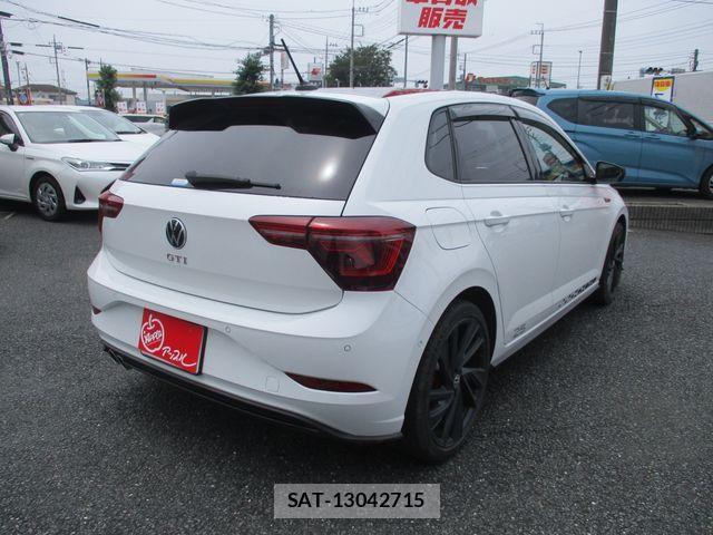 VolksWagen POLO 2024-04 8039204-2