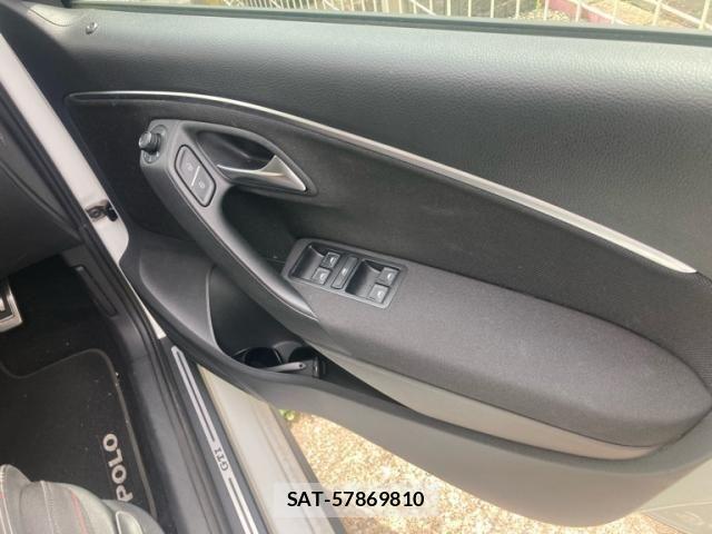 VolksWagen POLO 2017-08 8076152-12
