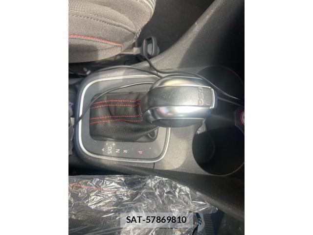 VolksWagen POLO 2017-08 8076152-16