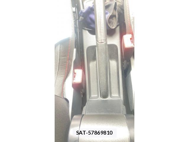VolksWagen POLO 2017-08 8076152-23