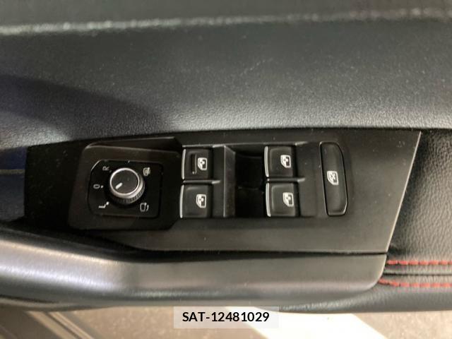 VolksWagen POLO 2019-05 8232419-15