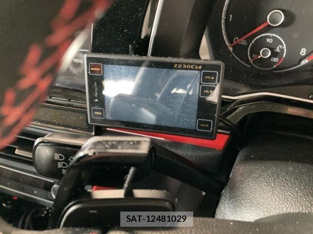 VolksWagen POLO 2019-05 8232419-20