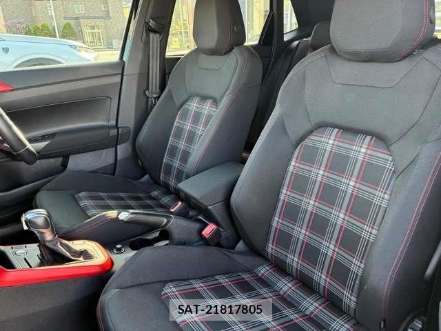 VolksWagen POLO 2018-07 8247168-16
