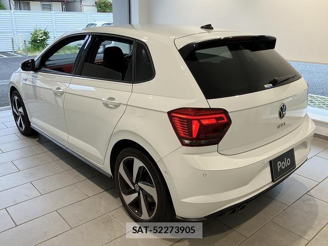 VolksWagen POLO 2021-04 8318108-10