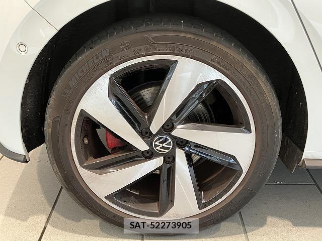 VolksWagen POLO 2021-04 8318108-12