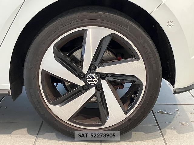 VolksWagen POLO 2021-04 8318108-13