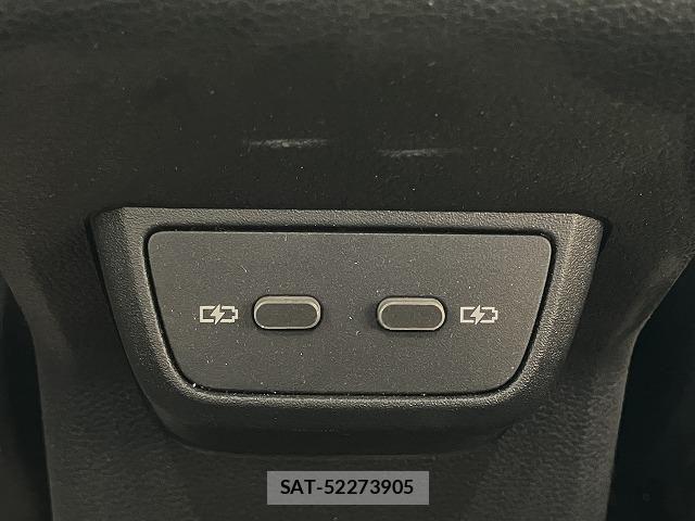 VolksWagen POLO 2021-04 8318108-22