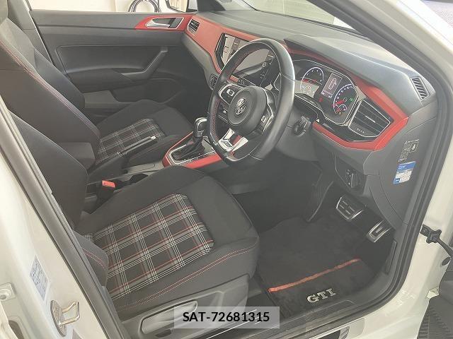 VolksWagen POLO 2020-11 8318110-23