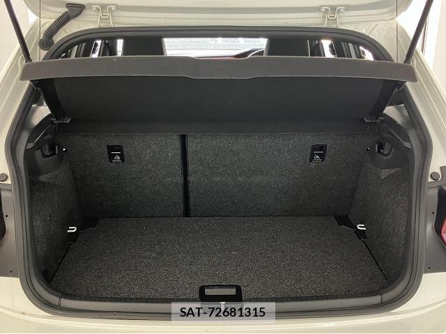 VolksWagen POLO 2020-11 8318110-24