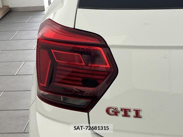 VolksWagen POLO 2020-11 8318110-27