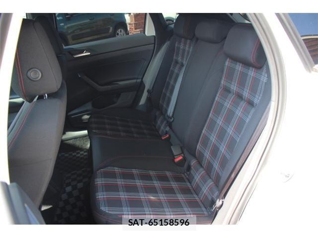 VolksWagen POLO 2021-01 8338515-15