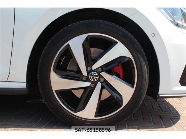 VolksWagen POLO 2021-01 8338515-16