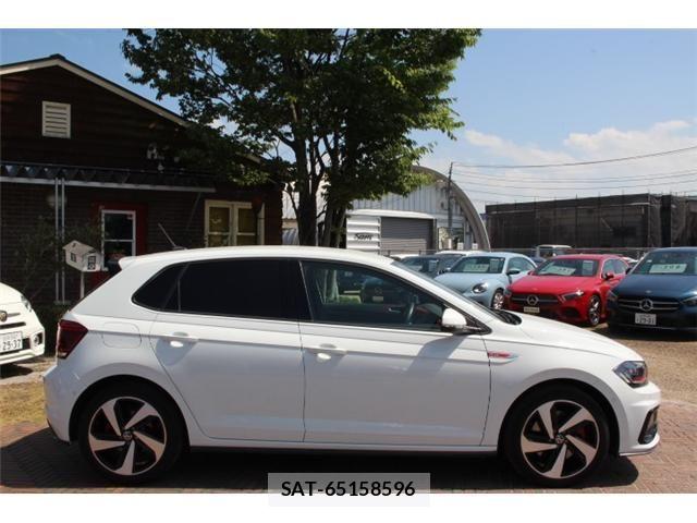 VolksWagen POLO 2021-01 8338515-1