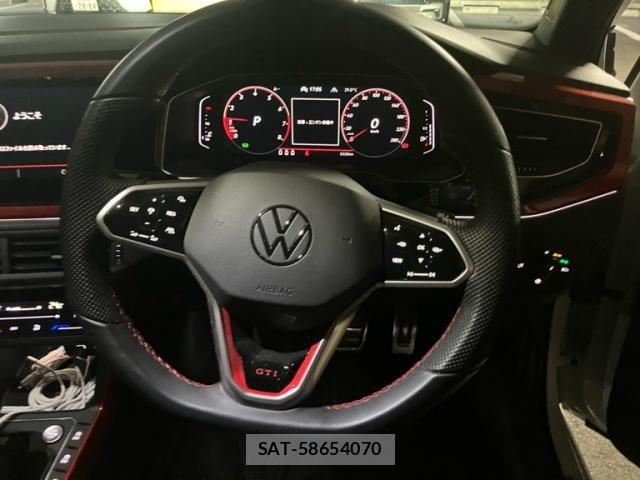 VolksWagen POLO 2022-12 8369756-14