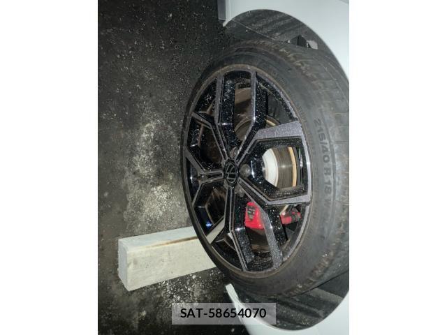 VolksWagen POLO 2022-12 8369756-6