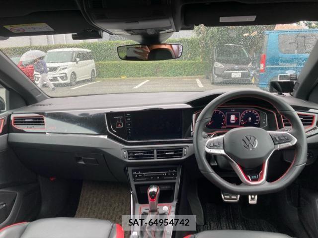 VolksWagen POLO 2024-05 8372387-14
