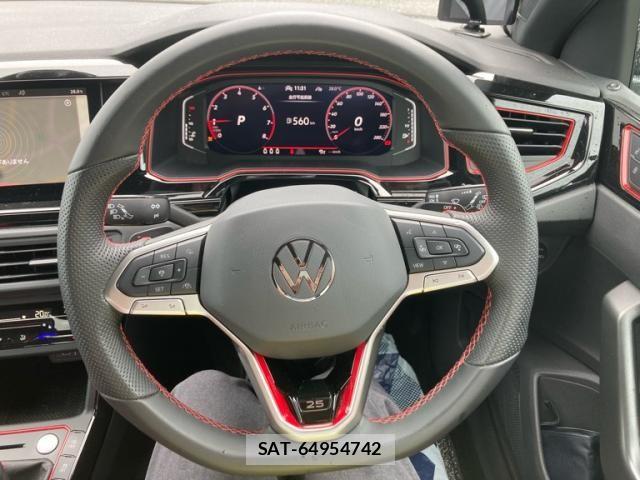 VolksWagen POLO 2024-05 8372387-15