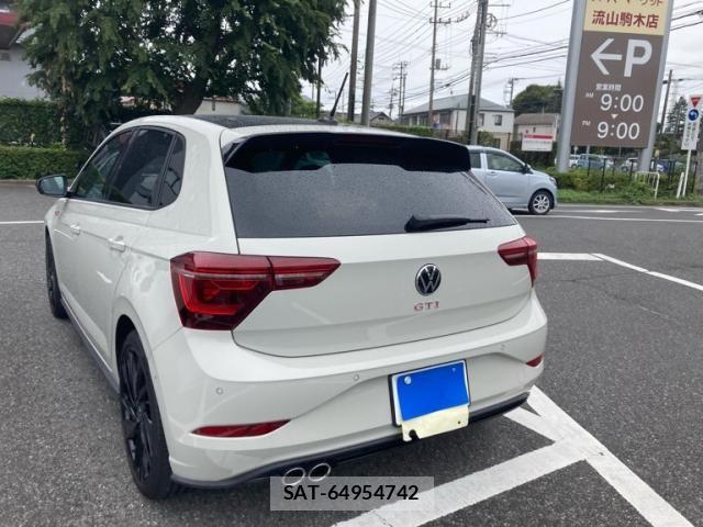VolksWagen POLO 2024-05 8372387-6