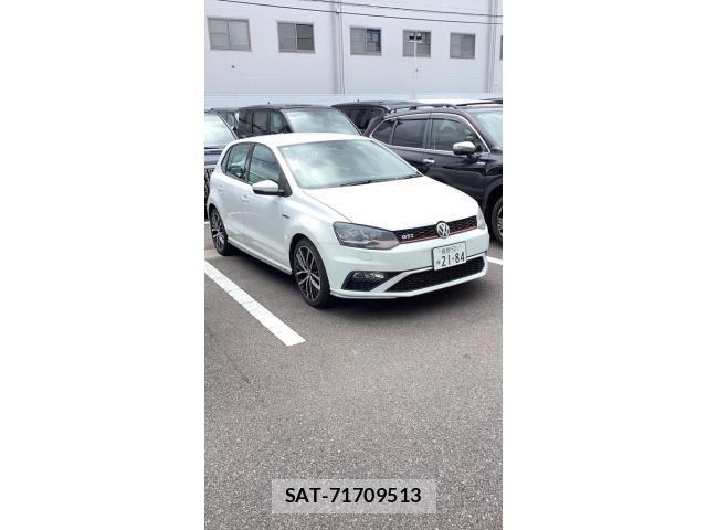VolksWagen POLO 2015-09 8832518-0