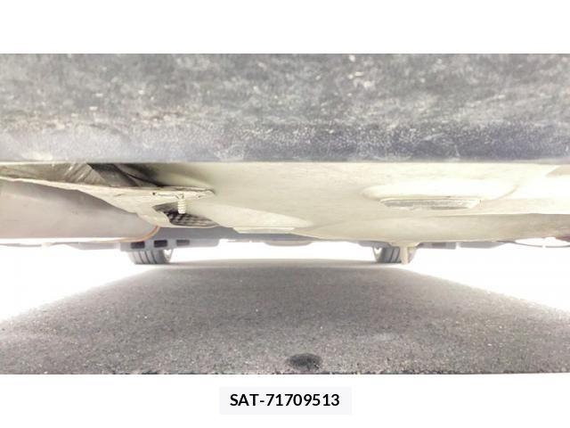 VolksWagen POLO 2015-09 8832518-5