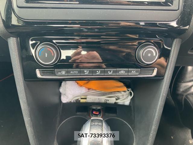 VolksWagen POLO 2015-12 8849890-26
