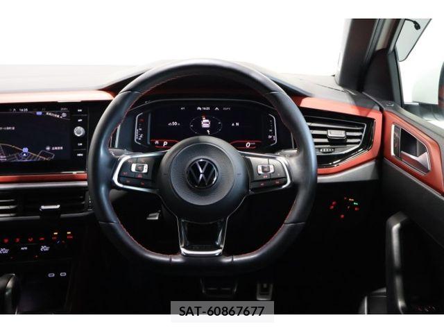 VolksWagen POLO 2021-12 8882992-17